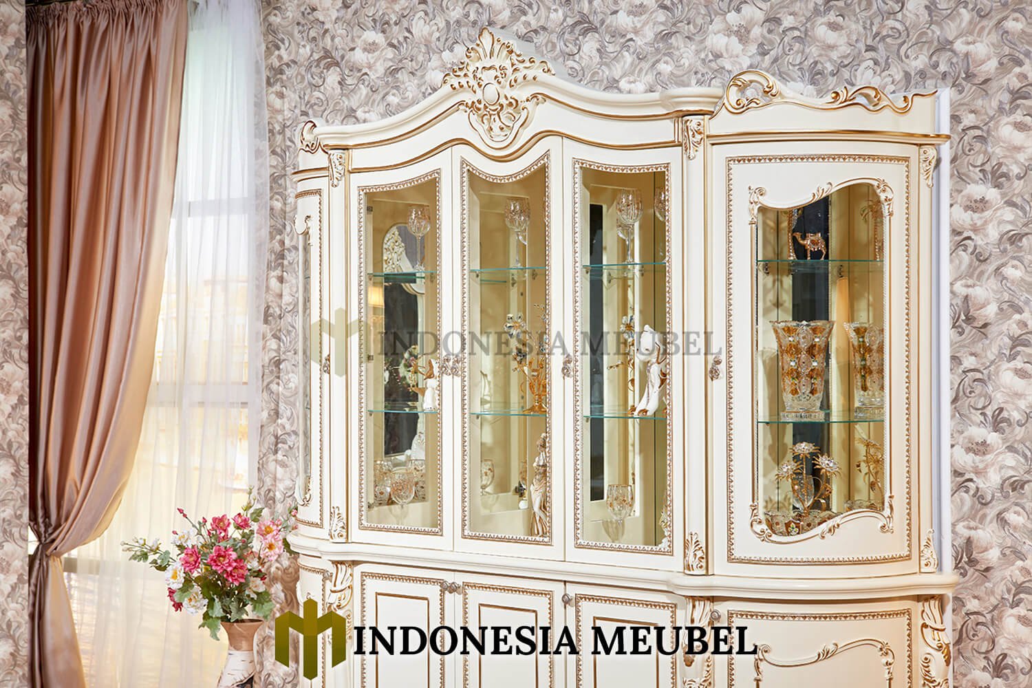 Lemari Pajangan Kaca Mewah Klasik Elegant Model IM-619 2 Lemari Pajangan Kaca Mewah Klasik Elegant Model IM-619.1