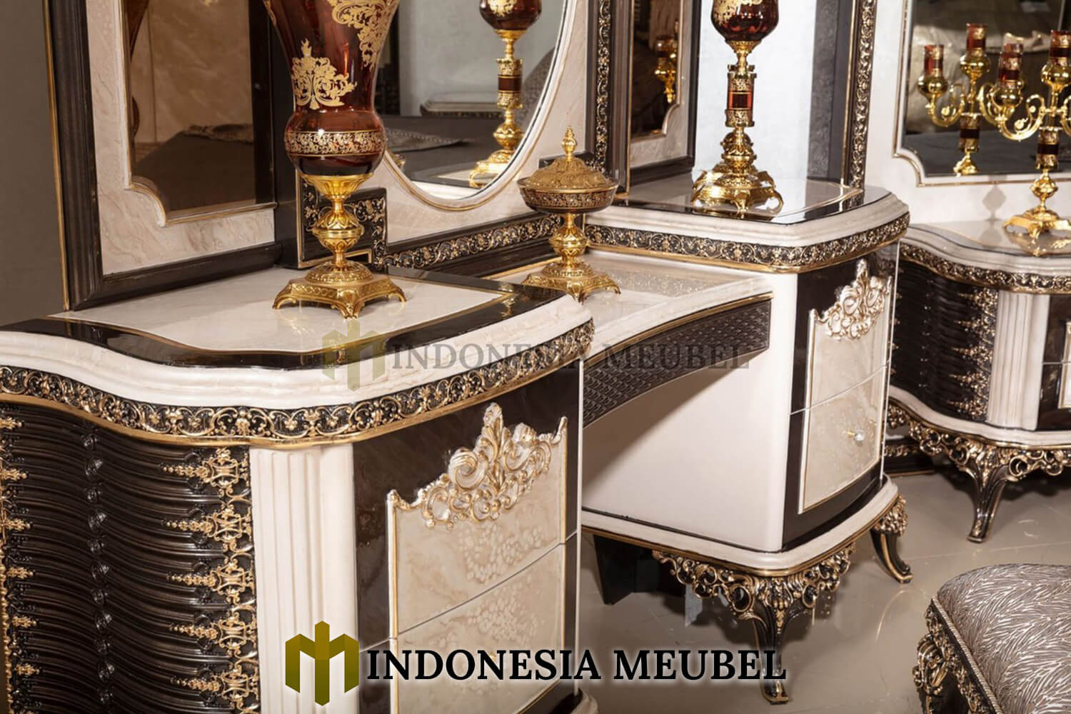 Meja Rias Mewah Alesha Luxury Interior Design Carving IM-595 2 Meja Rias Mewah Alesha Luxury Interior Design Carving IM-595.1