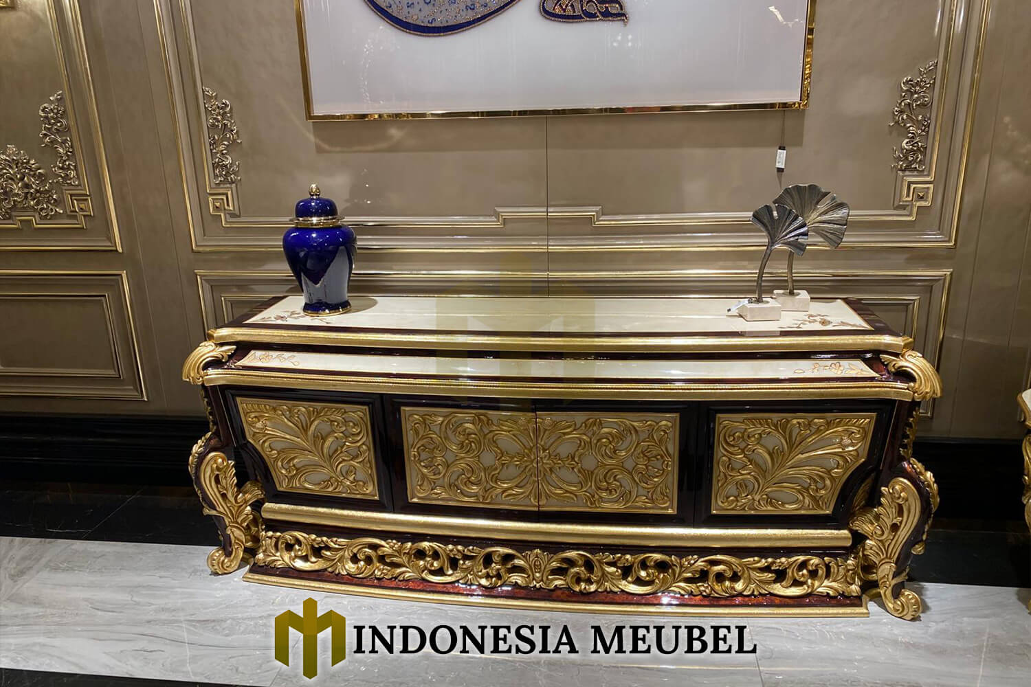 Bufet TV Mewah Jepara Ukiran Klasik Furniture Terbaru IM-798