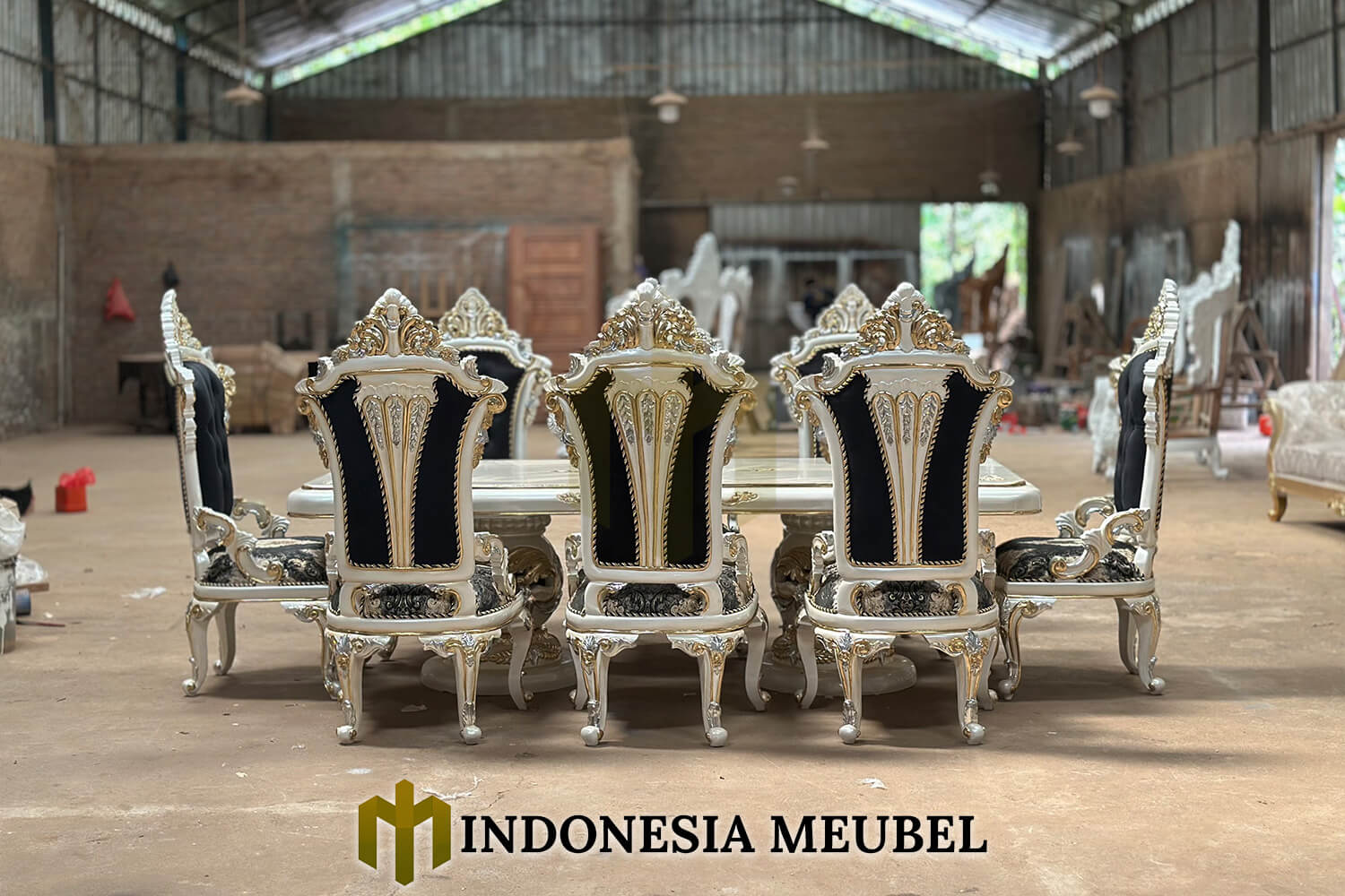 Meja Makan Mewah Raja Elegant Solid Duco Luxury Color IM-872